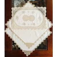 3 Zierdeckchen , 1 Deckchen/Dekoration Handarbeit Häkel Borte/Deckchen Häkelarbeit Doilies 3 Zierdeckchen , 1 Deckchen/Dekoration Handarbeit Häkel Borte/Deckchen Häkelarbeit Doilies von SignoraMargherita
