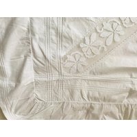 Vintage Kissen Aufleger Taufdecke Taufkissenaufleger Weiße Decke von SignoraMargherita