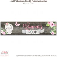 Mädchen Blumen Hase Türschild, Personalisierte Schlafzimmer Dekor, Kinderzimmer Wand Kunst Holz Kind Namensschild, Benutzerdefinierte Aufhänger von SignsbyLindaNee