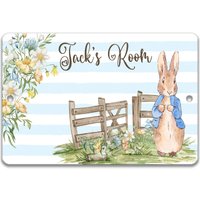 Peter Rabbit Schild, Personalisiertes Türschild Für Kinder, Kinderzimmer Namensschild, Junge Baby Geschenk Schlafzimmer B-Anm010 von SignsbyLindaNee