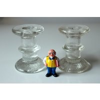 2 Kerzenhalter Glas Vintage Kerzenständer Ingrid 1970Er Kerzenleuchter Stück Set Space Age Design Iced Eis Durchsichtig Skandi von SilaVintageandmore