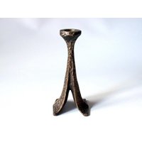 Massiver Bronze Kerzenhalter Vintage Boho Kerzenleuchter Mid Century Modern Kerzenständer Handarbeit Candle Holder Brutalism Massiver Bronze Kerzenhalter Vintage Boho Kerzenleuchter Mid Century Modern Kerzenständer Handarbeit Candle Holder Brutalism von SilaVintageandmore