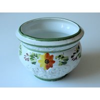 Toller Relief Vintage Blumentopf Mid Century Übertopf Handarbeit Weiß Grün 1970Er 1960Er Italien Pflanzer Planter von SilaVintageandmore