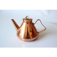 stylishe Mid Century Teekessel Kupfer Messing Teekanne Ofenkessel 1960Er 70Er West Germany Boho Shabby Tea Kettle Pot von SilaVintageandmore