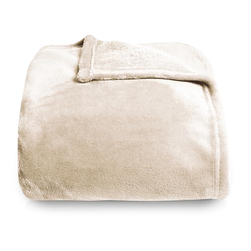 Silentnight Superweiche Fleece-Überwurfdecke – vielseitiger, Flauschiger Überwurf für Bett, Sofa und Couch, hergestellt aus warmem, gemütlichem, superweichem Fleece – Stein – 130 x 150 cm von Silentnight