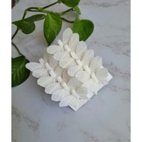 12 1, 5 "Weiße Feder Schmetterlinge - Kleine Künstliche Schmetterlinge-Icy Glitter Schmetterling-Schmetterling Scrapbooking- Cake Topper, Florale von SilkyBlossom