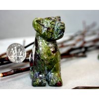 Drache Blutstein Chihuahua Totem Fetisch Figur Miniatur Stein Skulptur Kunst 7332 von Silvagem