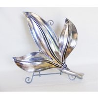 Brutaler Blatt-Serviertablett-Teller Rh10 - Signiert Brutaler Blatt-Serviertablett-Teller Rh10 - Signiert von SilverliningByTravis