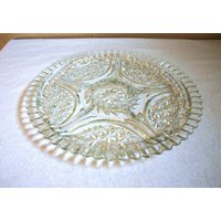 Vintage Große Klare Pressglas Servierplatte Tablett Platte Mit 6 Abschnitten Und Sternmuster Sägezahnkante - 12 "Durchmesser von SilverliningByTravis