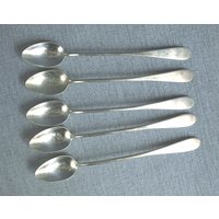 Vintage International Silber Teller B.p. Eis Tee Löffel Mit Hutton Muster - 5Er Set Vintage International Silber Teller B.p. Eis Tee Löffel Mit Hutton Muster - 5Er Set von SilverliningByTravis