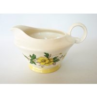 Vintage Kanne/Sauciere Nr. 51-5 Usa Aus Den Mit Gelbem Blumenmotiv von SilverliningByTravis