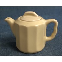 Vintage Kleine Gelbe Persönliche Steingut Teekanne/Kaffeekanne - Single Serve Größe von SilverliningByTravis
