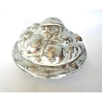 Vintage Stangl Handbemalte Kolonialsilber Nr. 5180 Deckel-Keramik-Teller Mit Obst-Geprägtem Deckel von SilverliningByTravis