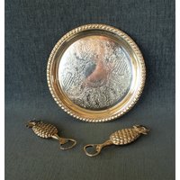 Vintage Zwei Versilberte Ananas-Förmige Flaschenöffner Und Leonard Silver Plate Serviertablett von SilverliningByTravis