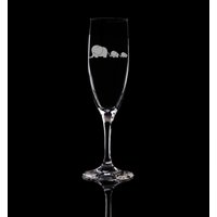 Elefant Familie Personalisierte Flöte Sektglas. Handgeätztes Glas Personalisiertes Geschenk Barkeeper.77 von SimplyAcrylicDesign