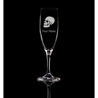 Totenkopf Personalisiertes Sektglas. Handgeätztes Glas Geschenk Barkeeper.99 von SimplyAcrylicDesign