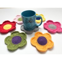 Gehäkelte Gänseblümchen-Untersetzer, Gehäkeltes Untersetzer-Set, Blumenuntersetzer Häkeln, Geburtstagsgeschenk von SimplyAndHandmade