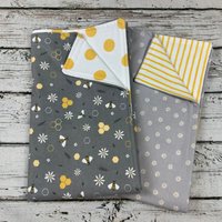 Baby Decke Weicher Flanell/Swaddle Mädchen Handgemachtes Geschenk Bee Kollektion Gelb Und Grau Baby Decke Weicher Flanell/Swaddle Mädchen Handgemachtes Geschenk Bee Kollektion Gelb Und Grau von SimplyUCreation