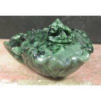 Zertifizierte Hand Geschnitzt Big Green 100% Natur Myanmar Burma Handgeschnitzt Ein Jade Jadeit Gold Fisch Teekanne Display von Singjade