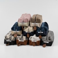 Handgenähte Federmappe Aus Leder Und Stoff Handgenähte Federmappe Aus Leder Und Stoff von SinnUpcycling