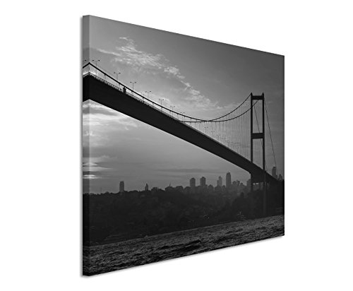 50x70cm Wandbild Fotoleinwand Bild in Schwarz Weiss Bosporusbrücke bei Sonnenuntergang Istanbul von Sinus Art