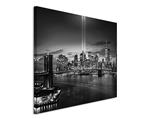 50x70cm Wandbild Fotoleinwand Bild in Schwarz Weiss New York Brooklyn Bridge Manhattan River Hudson Boot von Sinus Art