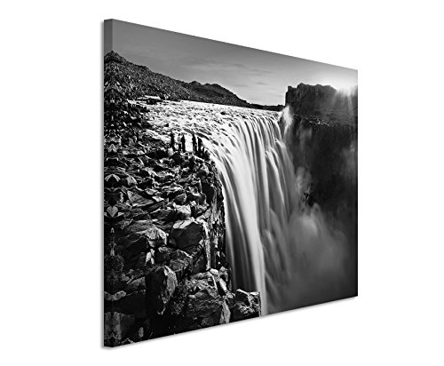 50x70cm Wandbild Fotoleinwand Bild in Schwarz Weiss Wasserfall Sonnenuntergang Island von Sinus Art