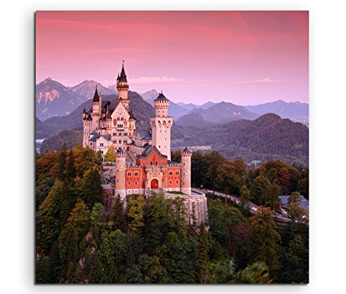 Sinus Art Wandbild quadratisch 60x60cm Landschaftsfotografie – Neuschwanstein Schloss bei Sonnenaufgang von Sinus Art