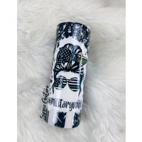 Militär Frau Messy Bun Custom Becher von SippieCouture