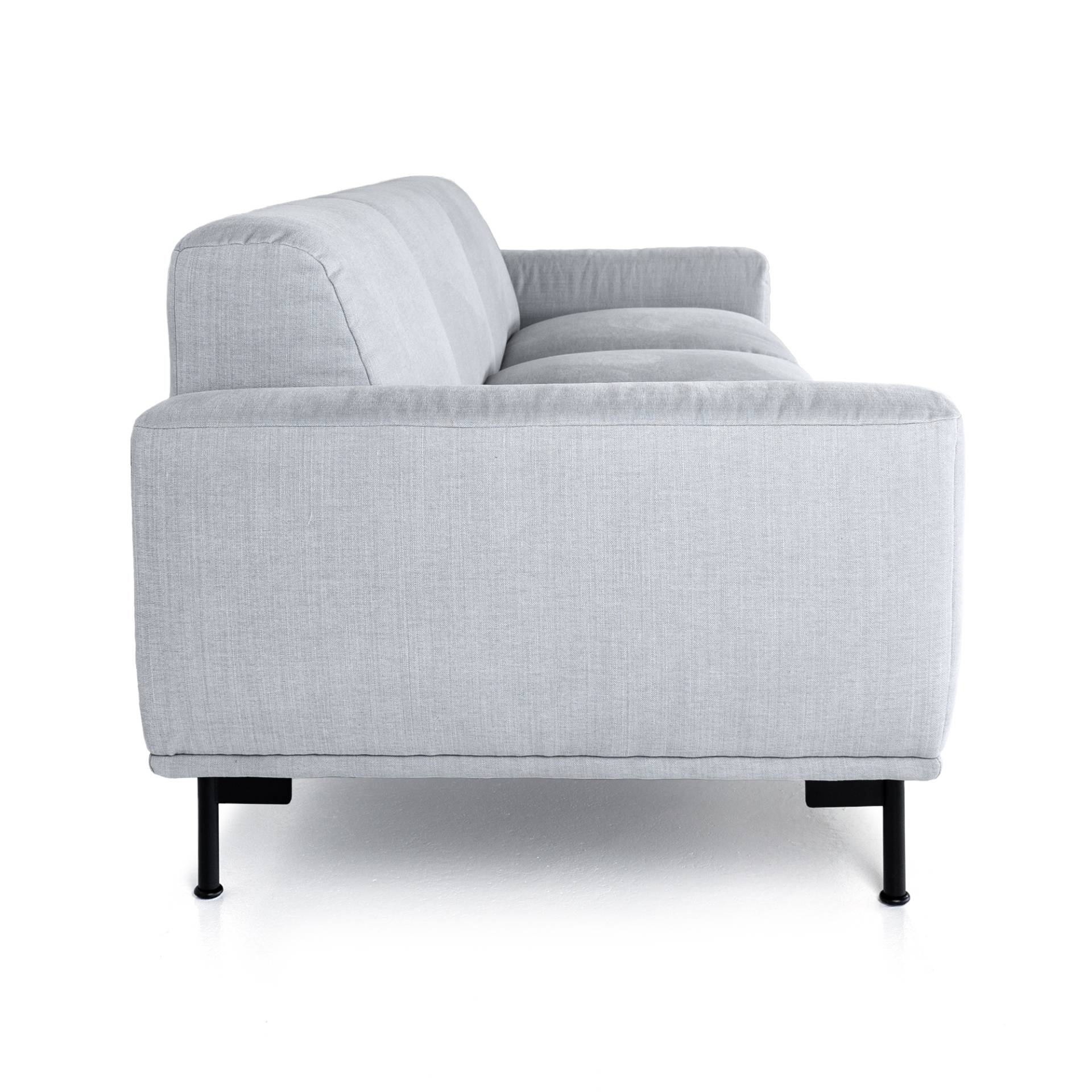 Sitzfeldt - Air Sofa 2-Sitzer - hellgrau/Stoff Vento/LxBxH 200x89x77cm/Sitztiefe 62cm/Gestell pulverbeschichtet von Sitzfeldt