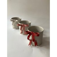 Rot/Pink Schleifenbecher 250 Ml Keramiktasse Mit Bügelgriff Handgefertigter Keramikbecher 8.45 Unze von SiuStudio