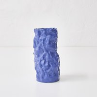 Handgemachte Blaue Keramikvase, Faltige Glänzende Vase von SiupStudio