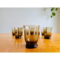 Vintage 1970Er Jahre Gläser - Set 9 Mid Century Tawny Smoked Schnapsgläser Vintage 1970Er Jahre Gläser - Set 9 Mid Century Tawny Smoked Schnapsgläser von SixVintageGlass