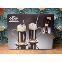 Menu Irish Coffee Set Mit 2 Gläsern, Untersetzern Und Trinkhalmlöffeln Dänemark Menu Irish Coffee Set Mit 2 Gläsern, Untersetzern Und Trinkhalmlöffeln Dänemark von SkadivonWinterfeld