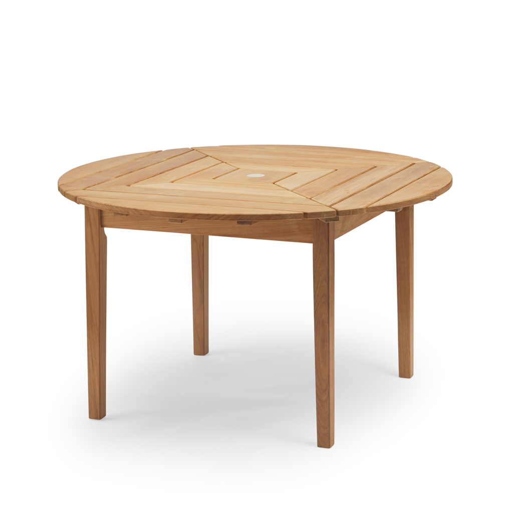 Skagerak - Drachmann Table - runder Gartentisch aus Teak für 4 Personen von Skagerak by Fritz Hansen