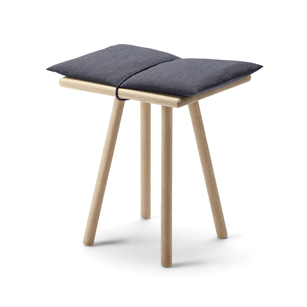 Skagerak - Georg Stool - moderner Design-Sitzhocker aus Eichenholz von Skagerak by Fritz Hansen