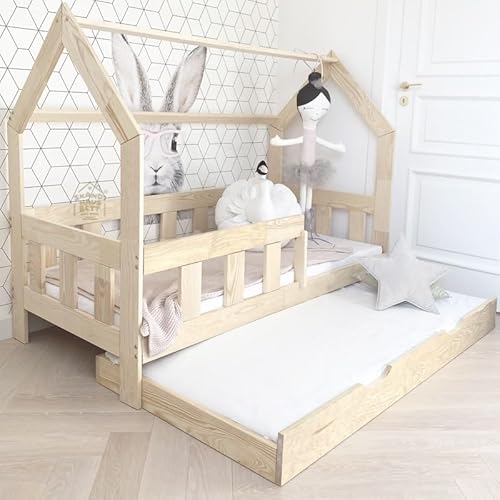 Hausbett 80x160 mit Rausfallschutz Naturholz - Milo - Kinderbett mit Bettkasten - Gemütlich Rausfallschutz Bett für Kinderzimmer - Kinderbett mit Bettkasten - Stabiles Kinderbett Mädchen von Skandi Hausbett