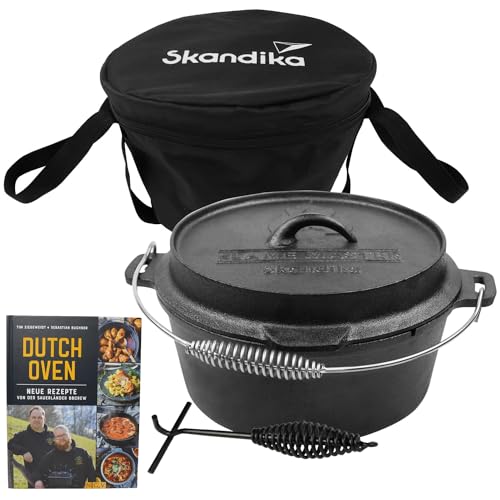 Skandika Dutch Oven Flame Master 5,1 L | Gusseisen Topf zum Kochen, inkl. Rezeptbuch der Sauerländer BBCrew, bereits eingebrannt, ohne Füße, Deckelheber, Tragetasche | Feuertopf für Grillen, Camping von Skandika