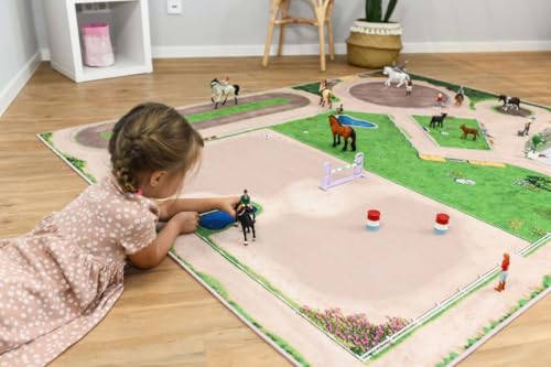 SkippiDoo Spielteppich – Kinderzimmer-Teppich mit Pferdehof, Reitplatz und Stallungen – Perfekt für Pferdefreunde & passend für Figuren wie Schleich® und Playmobil® (Großer Reiterhof, 200 x 160 cm) von SkippiDoo