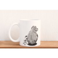 Mädchen Umarmung Elefant 11Oz Keramiktasse Mädchen Umarmung Elefant 11Oz Keramiktasse von SkrapsInk
