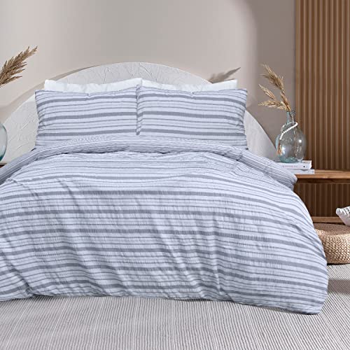 Sleepdown Gestreifter Seersucker Grauer Wende-Bettbezug Steppdecke Kissenbezüge Bettwäscheset Weich Pflegeleicht – Doppelbett (200 cm x 200 cm) von Sleepdown