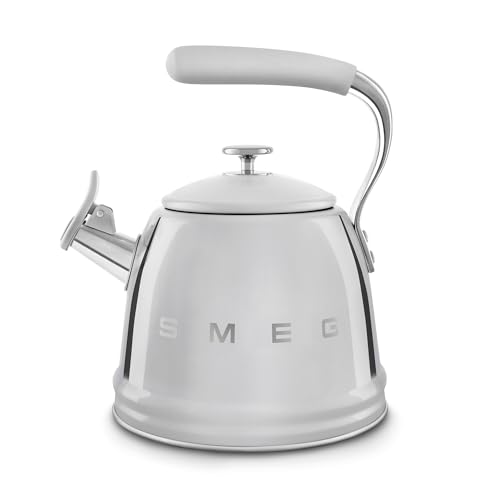 Smeg, WKF01SS Wasserkessel, aus Edelstahl, 2,3 l Fassungsvermögen, Abnehmbarer Deckel und Verschlussklappe, auch für Induktion, Silber von Smeg