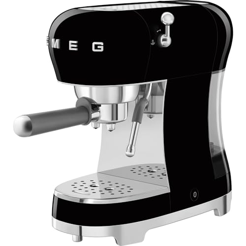 SMEG, Espresso-Kaffeemaschine ECF02BLEU, Cappuccino-Dampfunktion, Thermoblock, großes Tassengehäuse und Doppelkaffeefunktion, 1 L Wassertank, benutzerfreundliches Bediensystem, 1350 W, Schwarz von Smeg