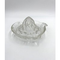 Entsafter Hand-Reibahle Vintage Klarglas Hand Juicer Zitrus-Reibahle Mit Ausgießer, Glaswaren Chip von SmileyFinds1
