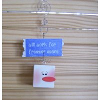 Schneemann Hart Bei Der Arbeit Funktioniert Für Den Gefrierraum von SmileyKats