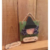 Handgemachtes Wilda Witch Willkommensschild Aus Holz Handgemachtes Wilda Witch Willkommensschild Aus Holz von SmileyKats