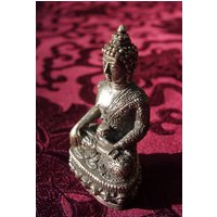 Alte Sehr Feine Kleine Silberne Miniatur Buddha-statue Aus Tibet von SmilingTaraShop