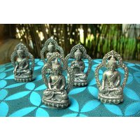 Ein Set 5x Alte Tibet. Miniatur Buddha-statue Verschiedene Mudras in Silber Ein Set 5x Alte Tibet. Miniatur Buddha-statue Verschiedene Mudras in Silber von SmilingTaraShop