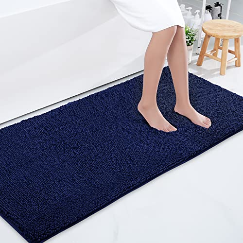 Smiry Luxuriöser Chenille-Badteppich, extra weicher und saugfähiger, zotteliger Badezimmerteppich, maschinenwaschbar, Dusche und Badezimmer (61x152 cm, Marineblau) von smiry