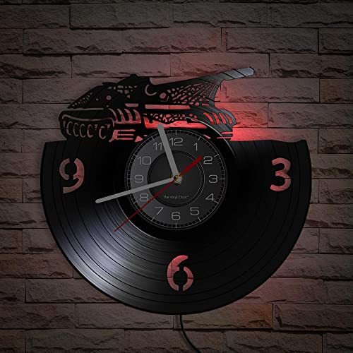 Smotly Vinyl Wanduhr, Tank Analog Wanduhr mit LED Nachtlicht, eine Wanduhr Geschenk für Tankliebhaber. von Smotly